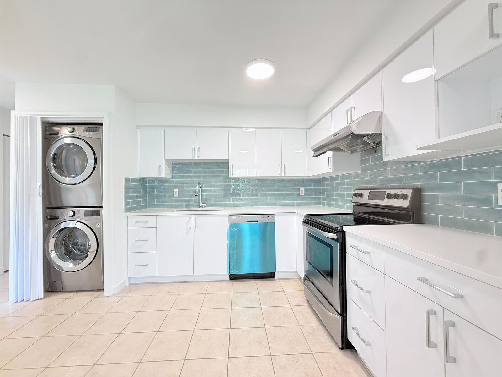 Property Photo: 6100 Tiffany Boulevard 19 BC V7C 5A8