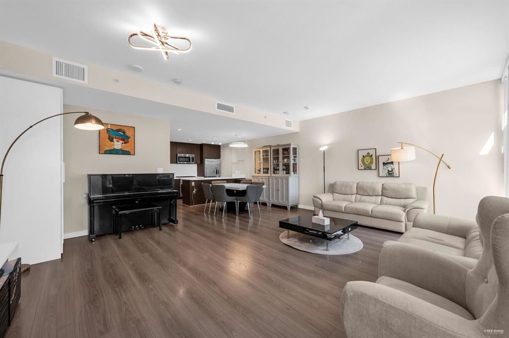 Property Photo:  8677 Capstan Way Th16  BC V6X 0N6 