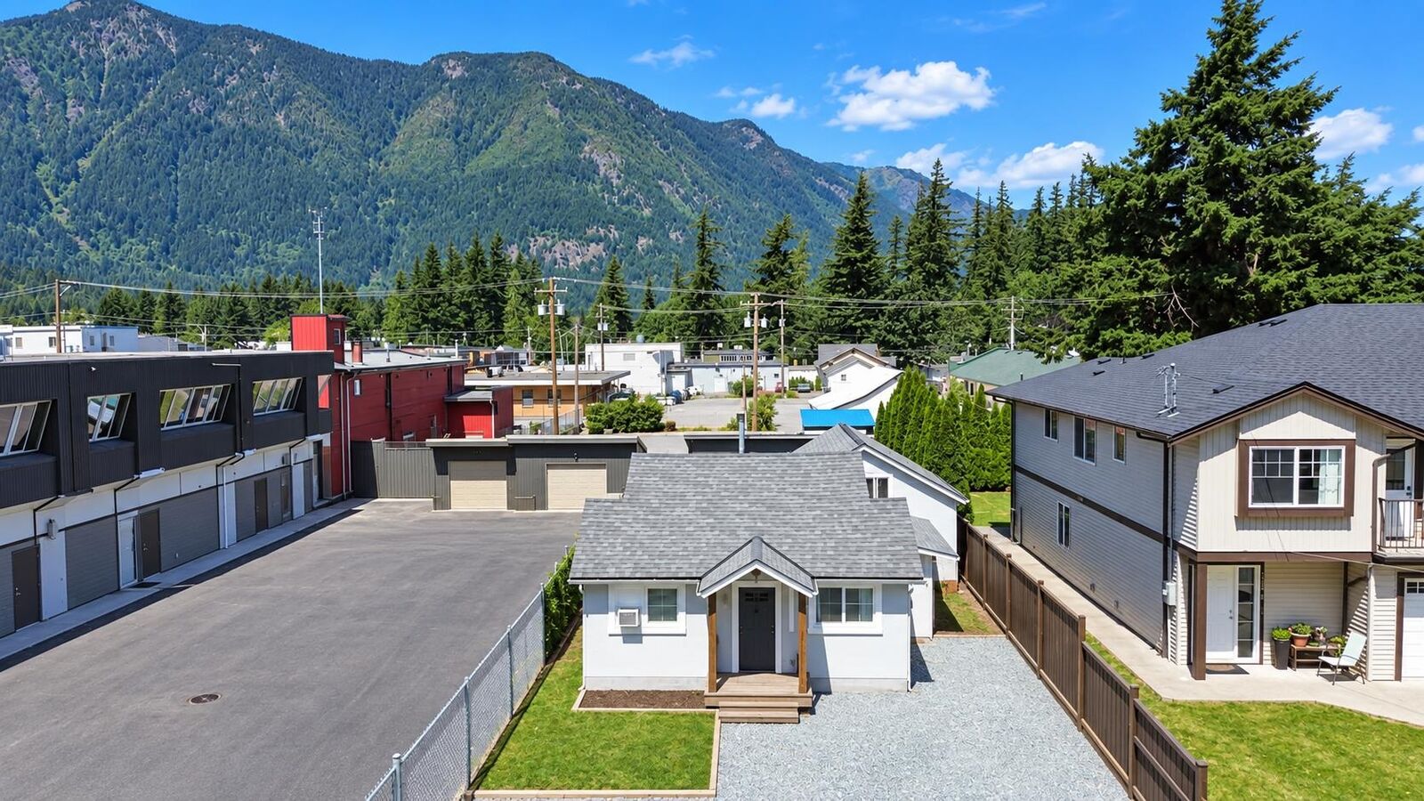 Photo de la propriété: 325 Hudson Bay Street BC V0X 1L0