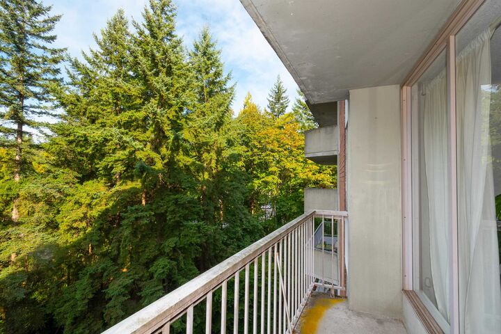 Property Photo: 2020 Fullerton Avenue 901 BC V7P 3G3