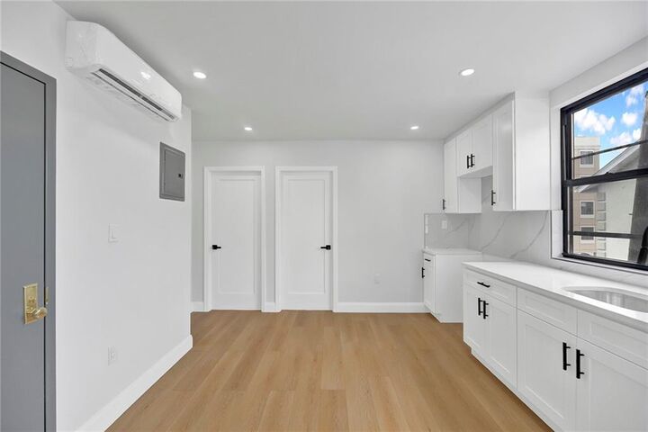 Property Photo: 3013 Brighton 5th Street 2F NY 11235