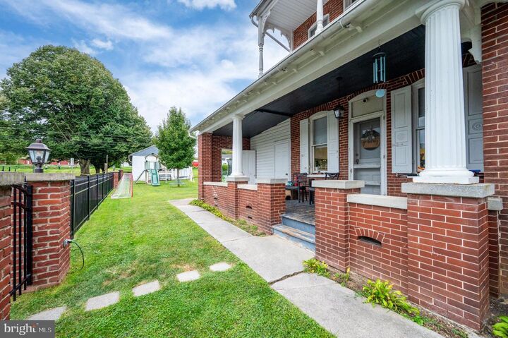 Property Photo: 63 S Whiteoak Street PA 19530
