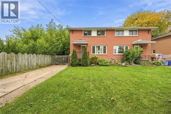 Property Photo: 819 Elizabeth Avenue ON N7S 2V6