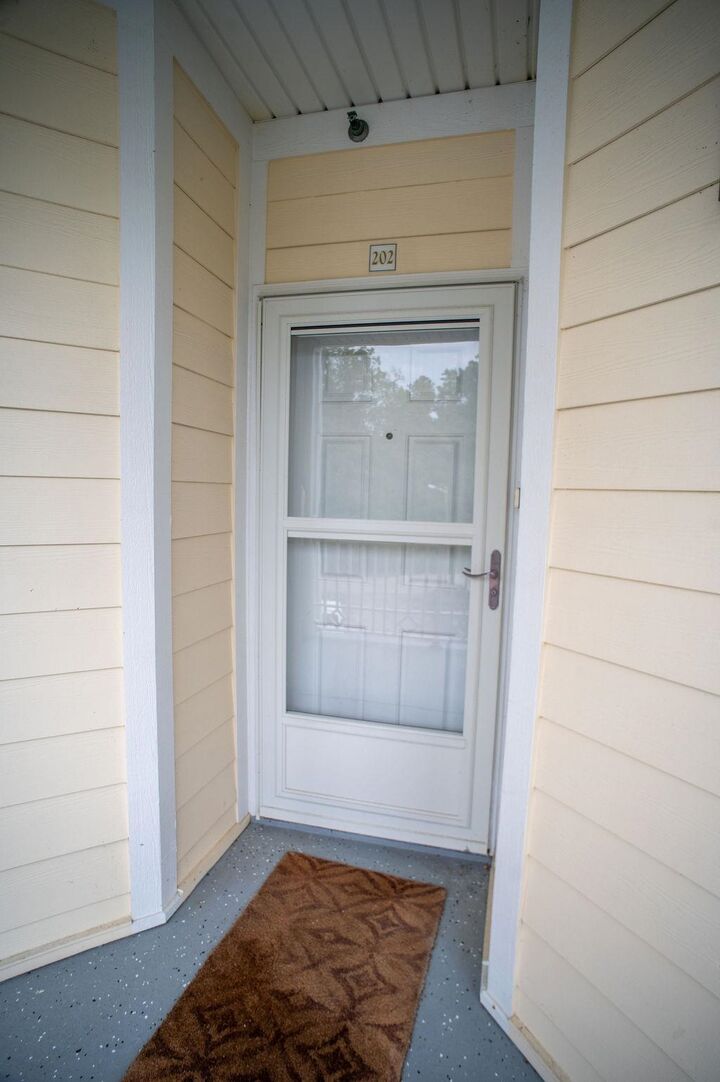 Property Photo:  233 Banbury Ln. 202  SC 29566 