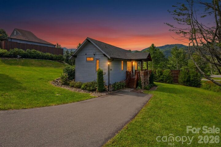Property Photo:  57 Valley View  NC 28604 