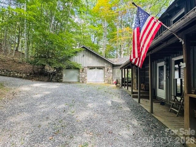 Property Photo:  624 Fox Den Road  NC 28754 