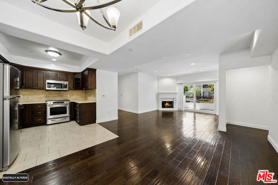 Property Photo:  4376 Ethel Ave, Unit 102  CA 91604 