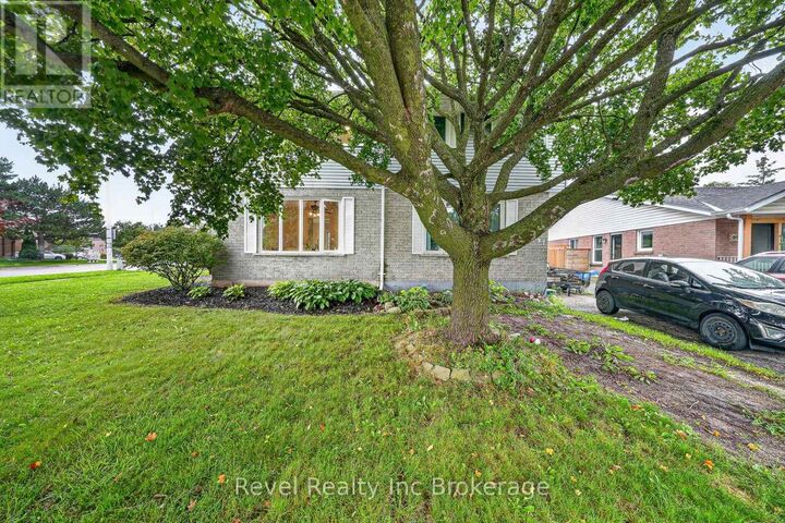Property Photo:  995 Cree Avenue  ON N4T 1E7 