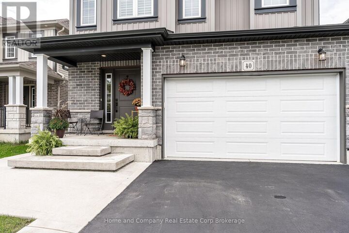 Property Photo: 40 Robertson Dr Drive ON N5A 0J5