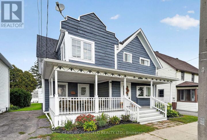 Property Photo:  427 Water Street West  ON K6J 1A6 