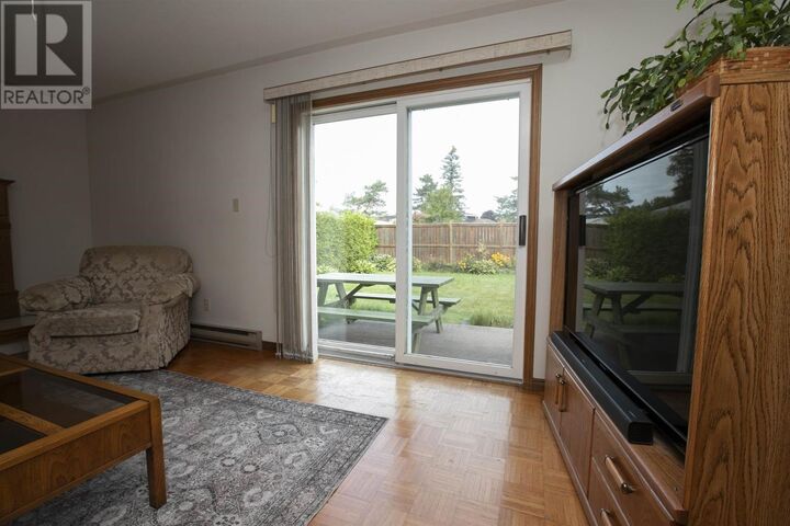 Property Photo: 62 Laronde Ave ON P6B 5R6