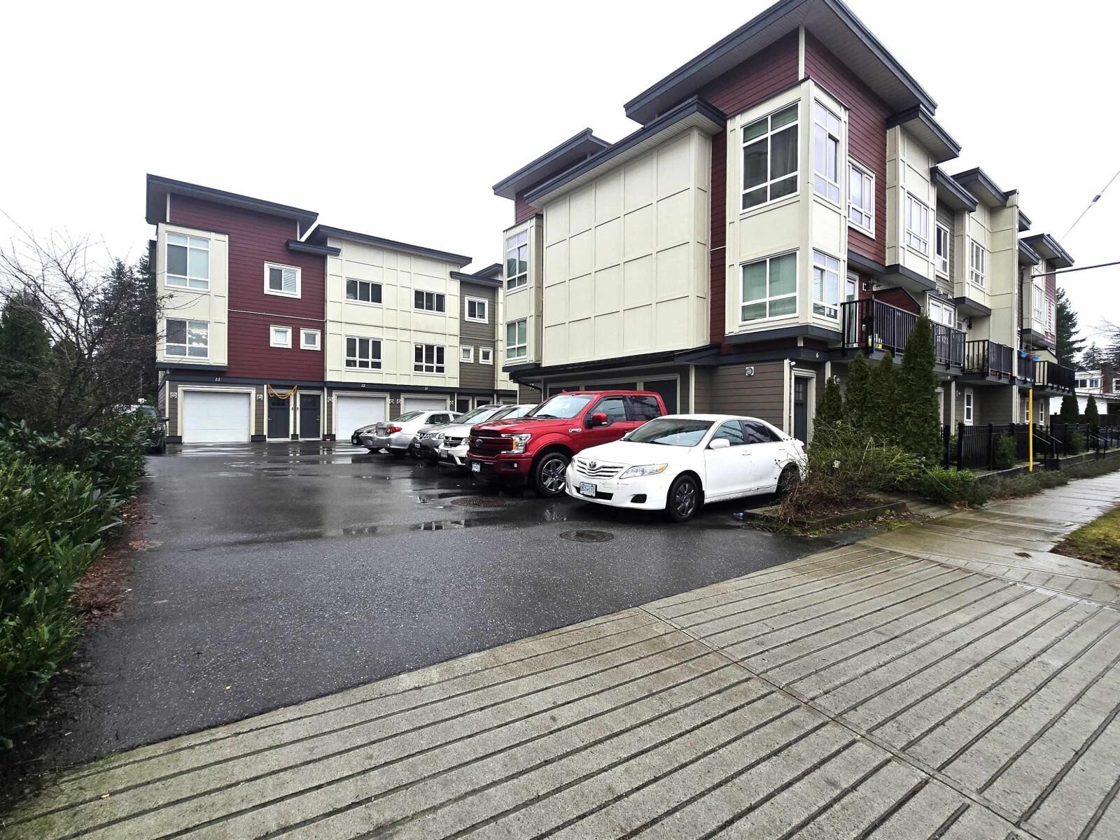 Property Photo:  32138 George Ferguson Way 11  BC V2T 0G8 