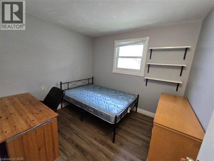 Property Photo:  409 Castlegrove Place Room 3  ON N6G 1L1 