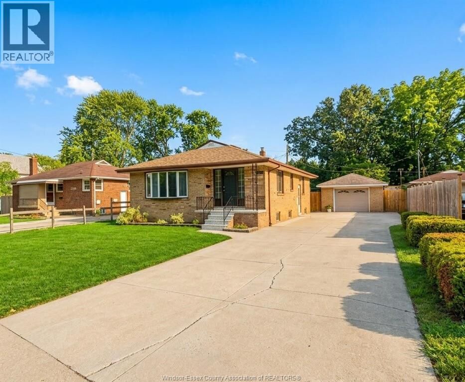 Property Photo: 4245 Wyandotte Street East ON N8Y 1G8