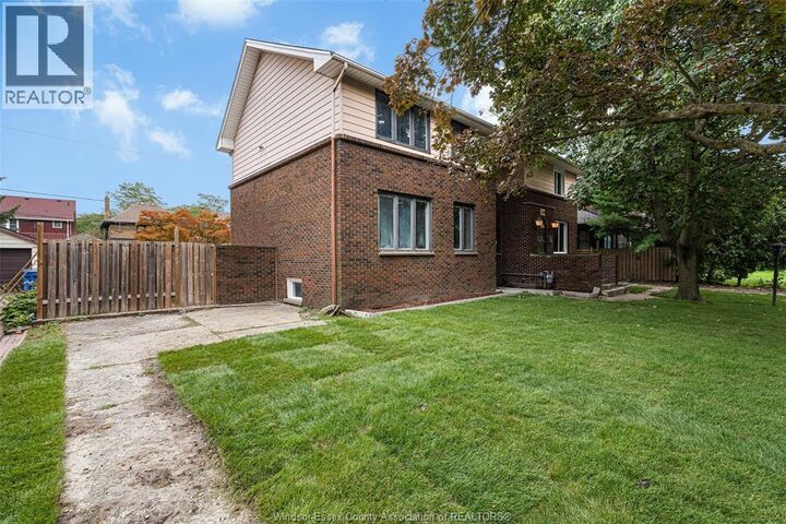 Property Photo:  2268 Victoria Avenue  ON N8X 1R1 