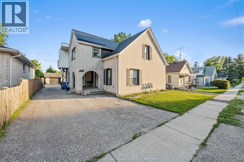Property Photo:  143 Wellington Street  ON N0R 1G0 