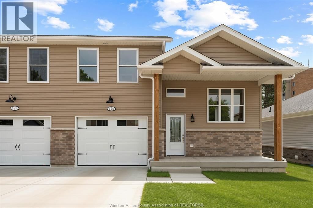 Property Photo:  125 Park Street  ON N9V 1N9 