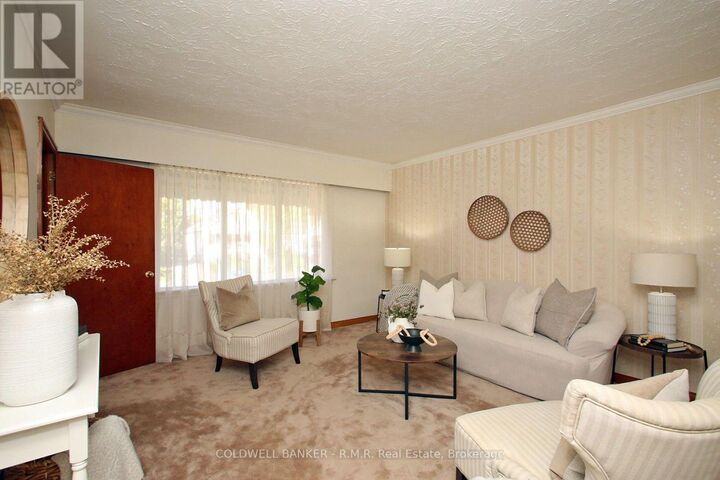 Property Photo:  163 Windsor Street  ON L1H 6G4 