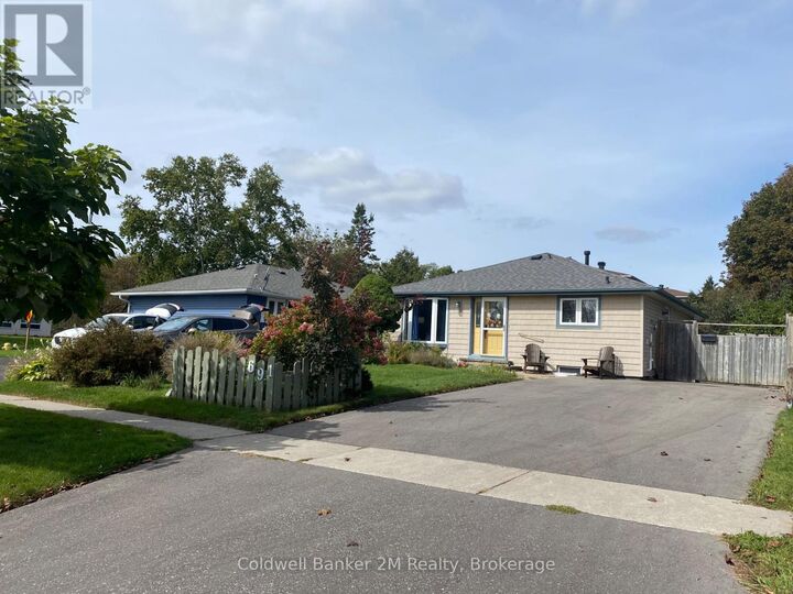 Property Photo: 691 Wesley Drive ON L1H 7X6
