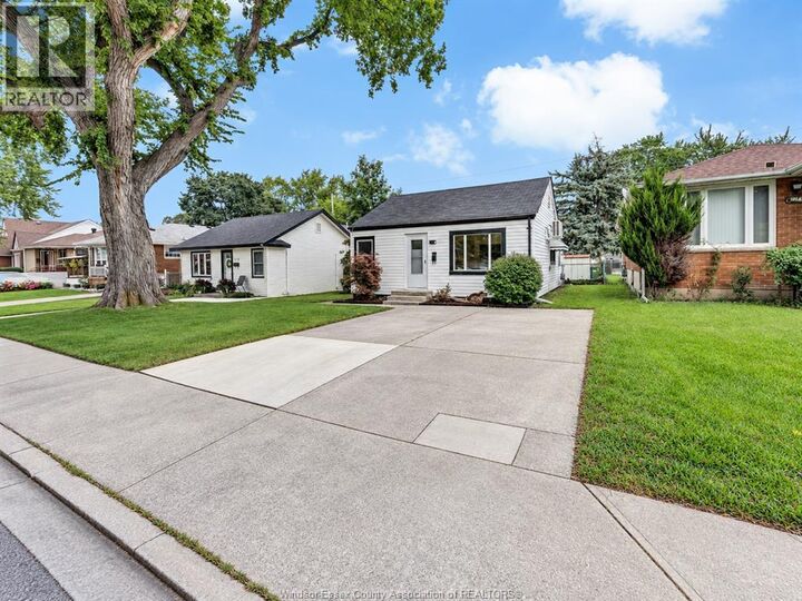 Property Photo: 1310 Janette ON N8X 1Y6
