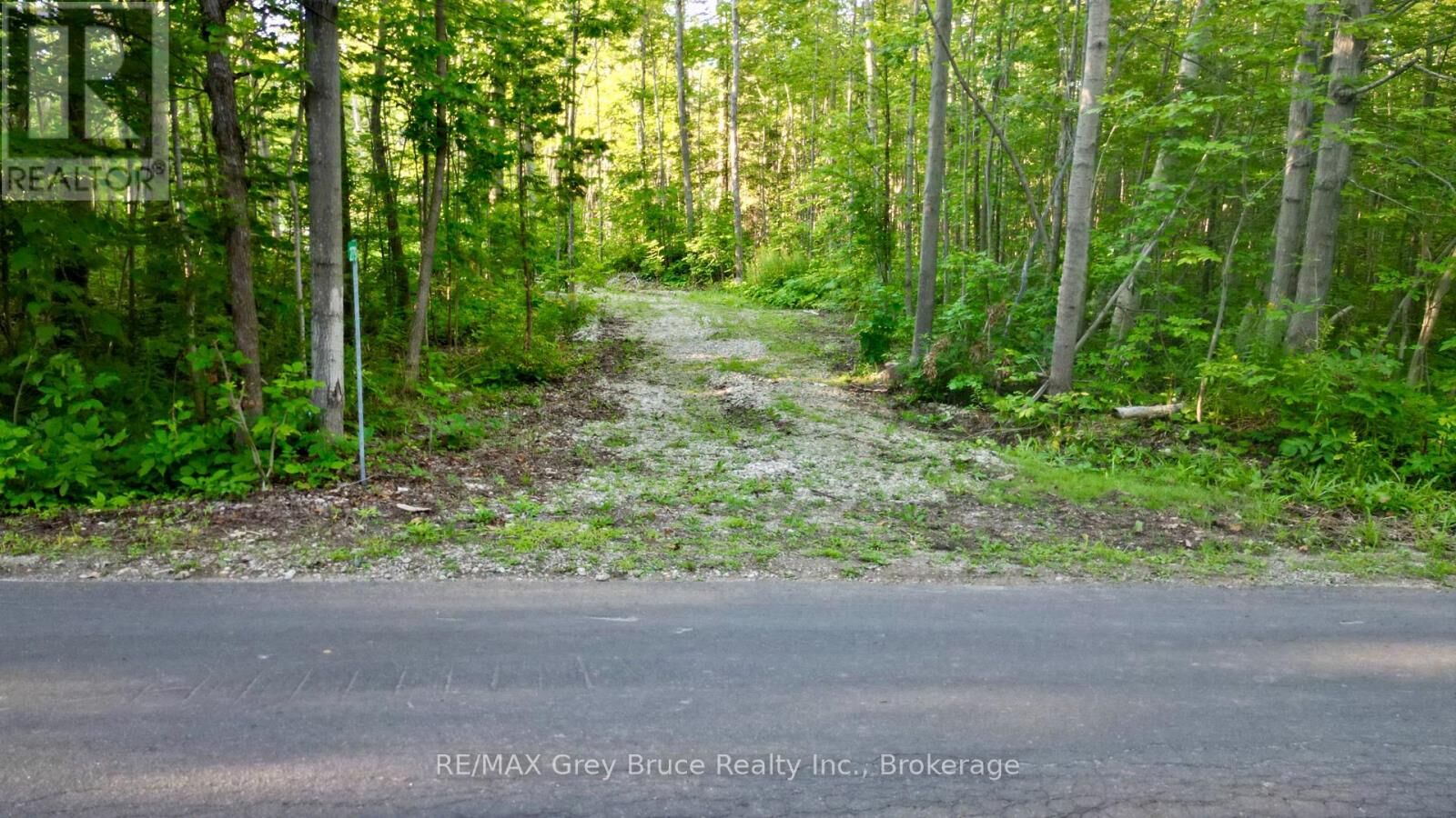 Property Photo:  279 Barney's Boulevard  ON N0H 1Z0 