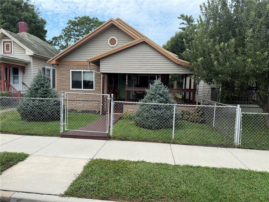 Property Photo:  708 Elsmere Street  OH 45042 