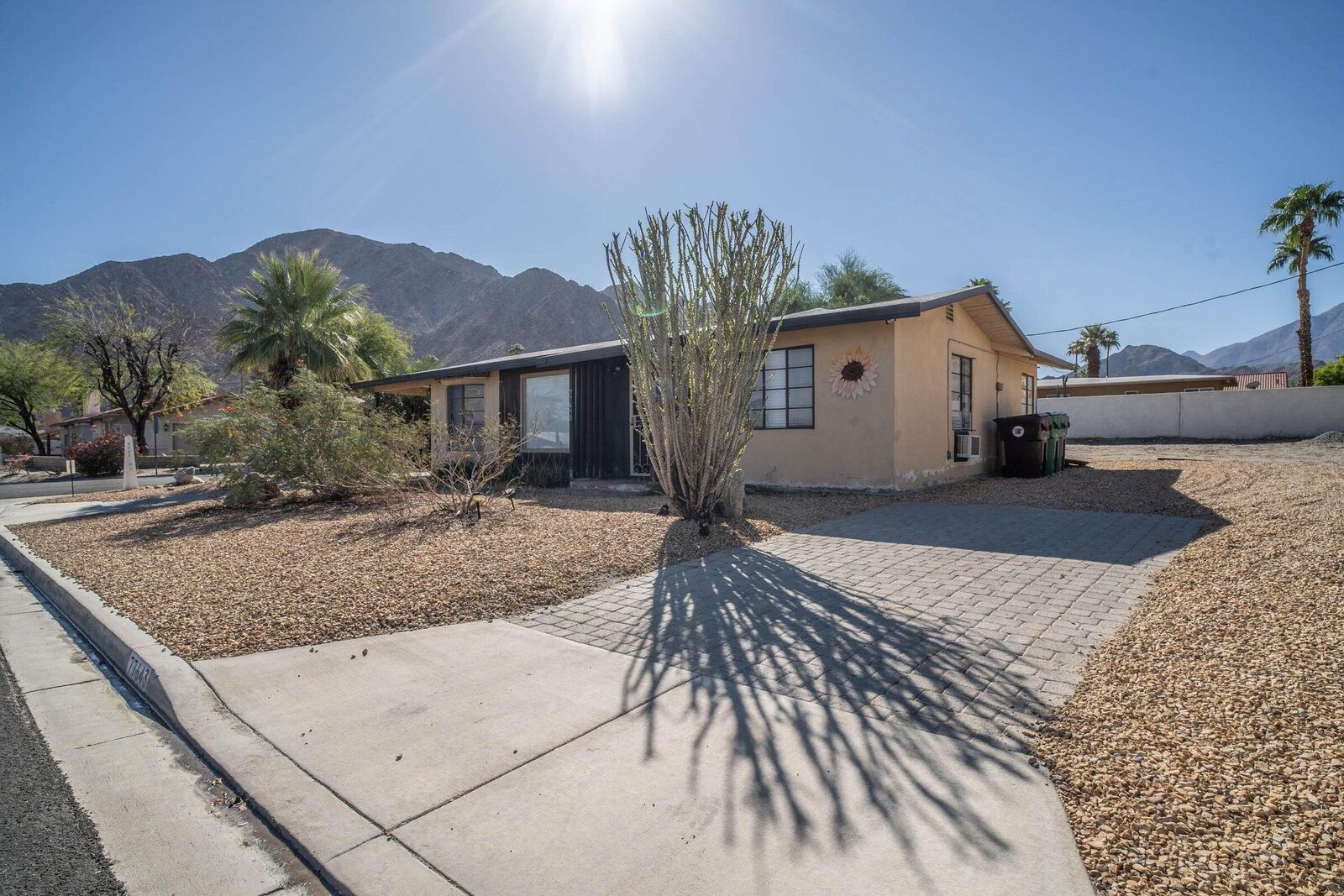 Property Photo:  77643 Calle Temecula  CA 92253 