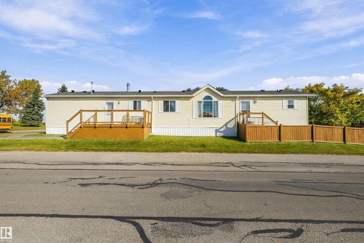 Property Photo:  79 53222 Range Road 272  AB T7X 3N5 