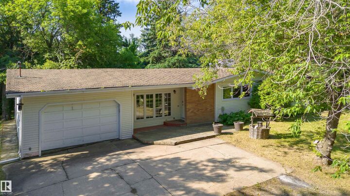 Property Photo: 52349 Rge Road 233 61 AB T8B 1C8