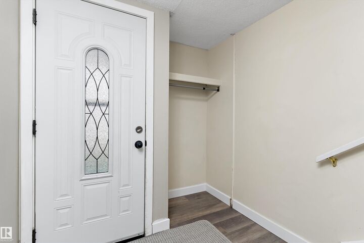 Property Photo: 899 Abbotsfield Road NW AB T5W 4R4