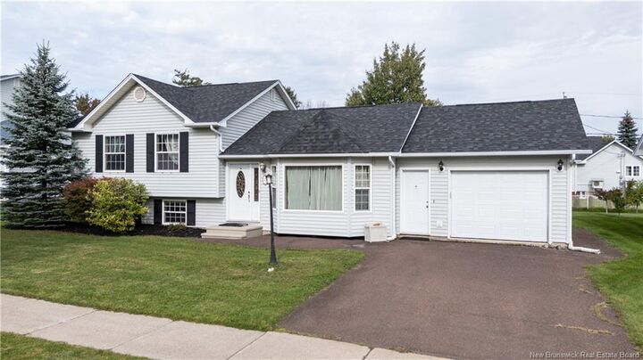 Property Photo:  301 Worthington Avenue  NB E1C 0B7 