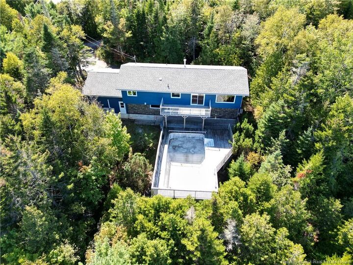 Property Photo:  6 Cardinal Lane  NB E2M 6M3 