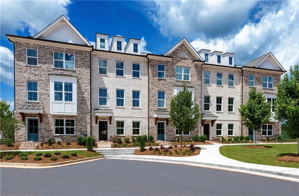 Property Photo: 3304 Allgood Lane 9 GA 30079