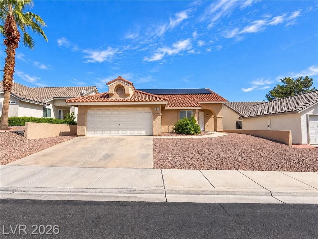 Property Photo: 978 Hunters Run Drive NV 89002