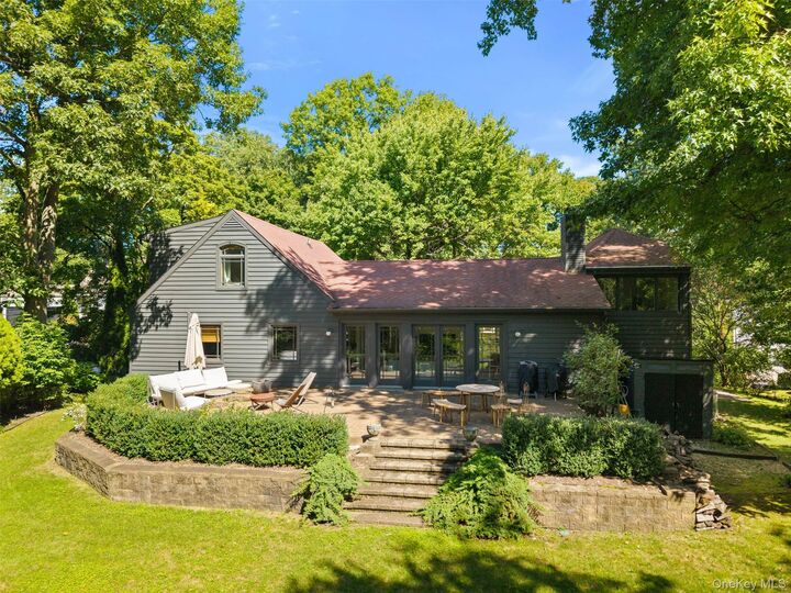 Property Photo:  61 Stony Run  NY 10804 