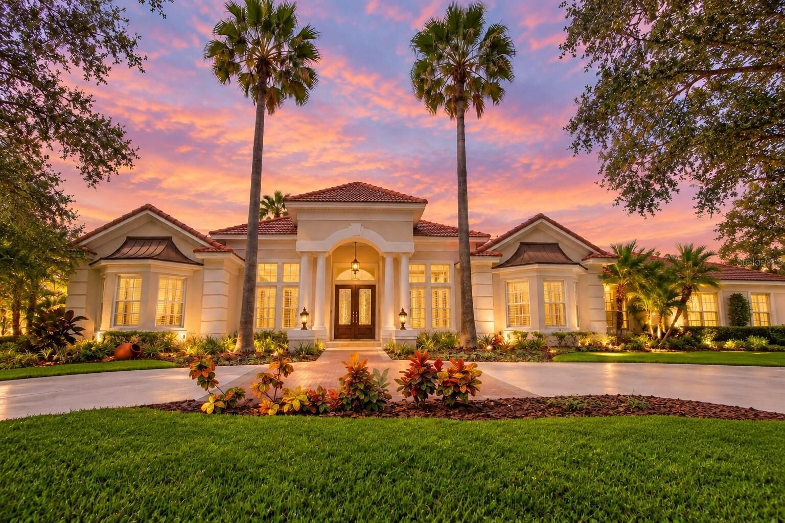 Property Photo:  18112 Longwater Run Drive  FL 33647 