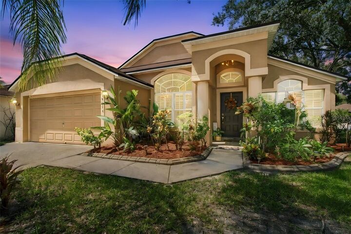 Property Photo: 19014 Silverbrook Drive FL 33647