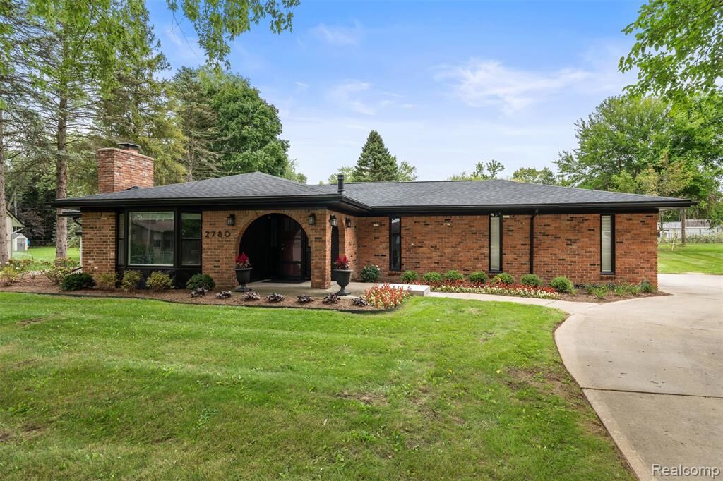 Property Photo:  2780 Candlewick Drive  MI 48359 1522 