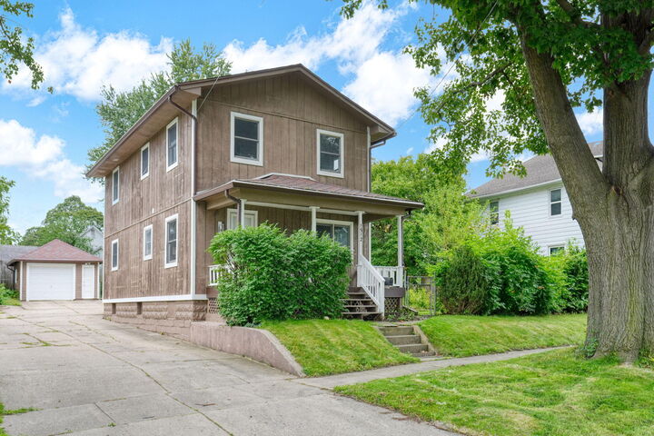 Property Photo:  1512 Joy Avenue  MI 49203 
