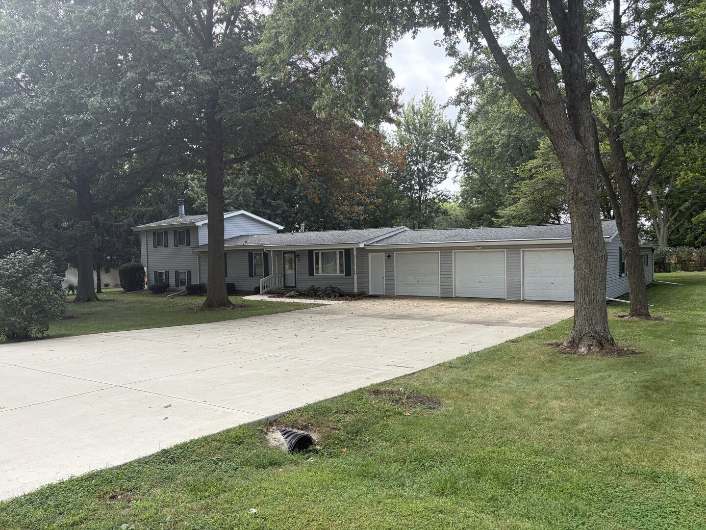 Property Photo:  10083 Elizabeth Road  IL 61705 