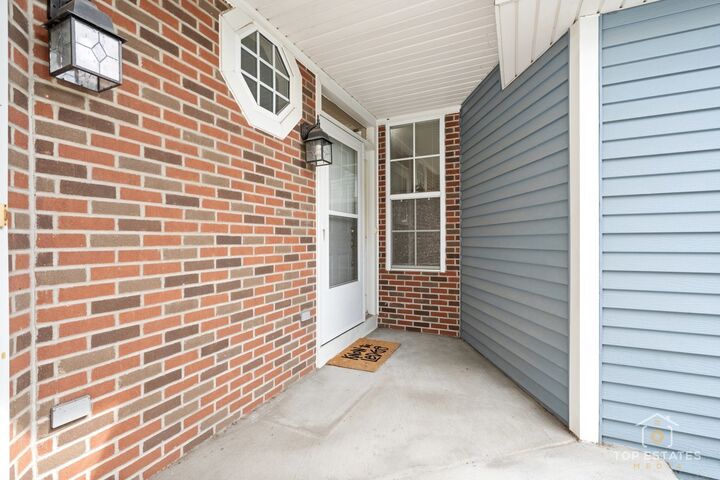 Property Photo: 5580 Lavender Court 5580 IL 60008
