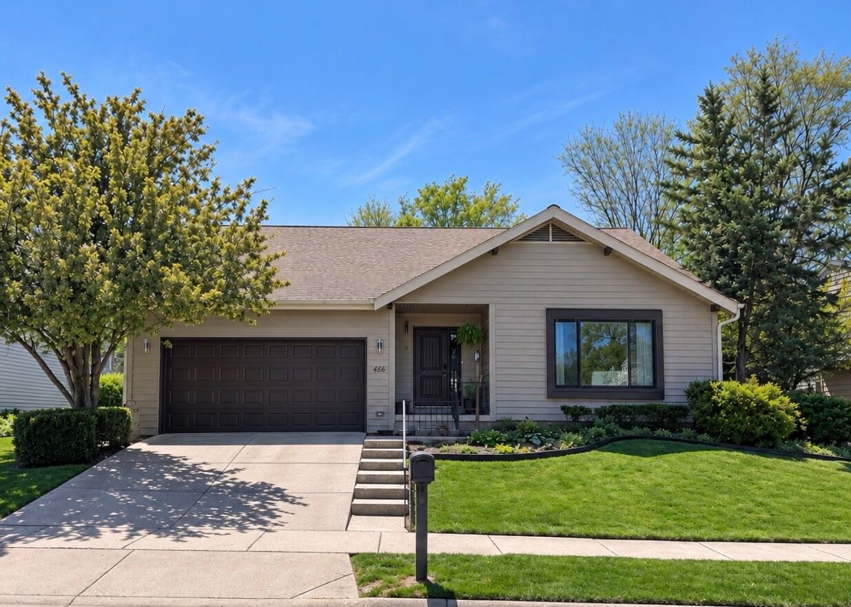 Property Photo: 466 Laura Court IL 60563
