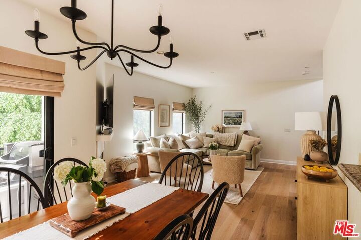 Property Photo:  14322 Dickens Street 4  CA 91423 