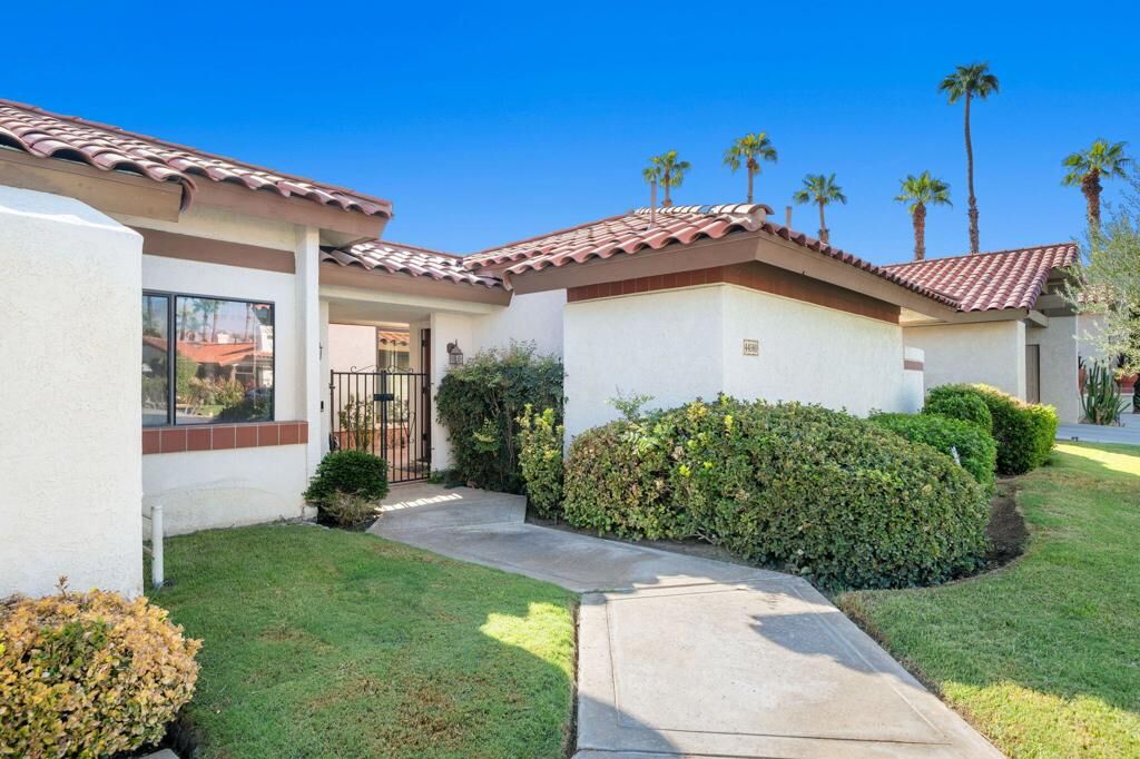 Property Photo:  44380 Ontario Court  CA 92210 