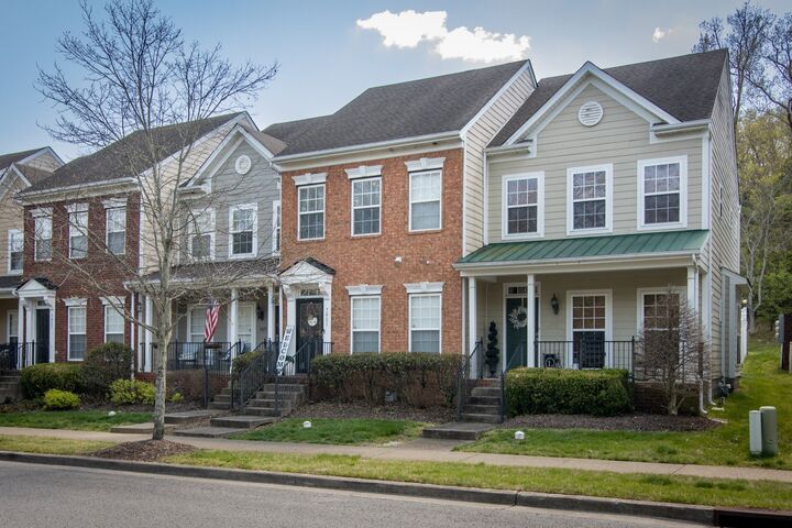 Property Photo: 7031 Sunnywood Dr TN 37211