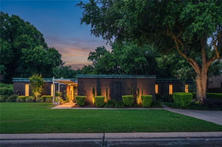 Property Photo: 753 Fairfield Avenue LA 70056