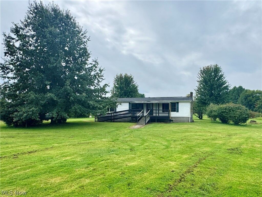 Property Photo: 13013 Ellsworth Road OH 44451