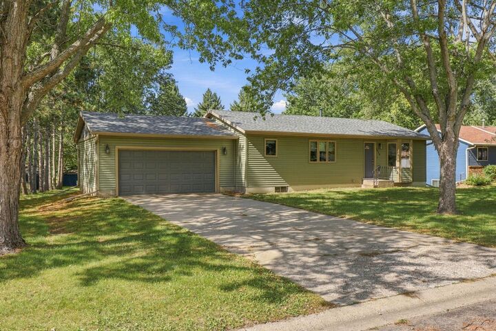 Property Photo:  2015 Highview Drive  MN 56379 