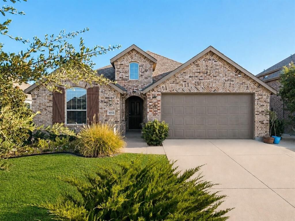 Property Photo:  2012 Prestige Cove Court  TX 75098 