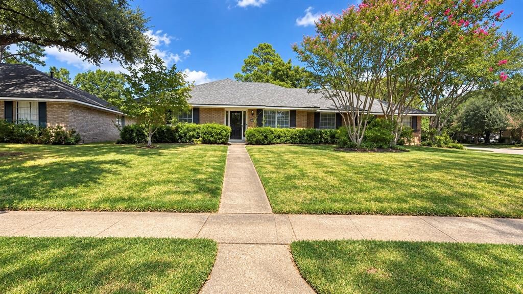 Property Photo:  1548 Ramberlyn Way  LA 71105 